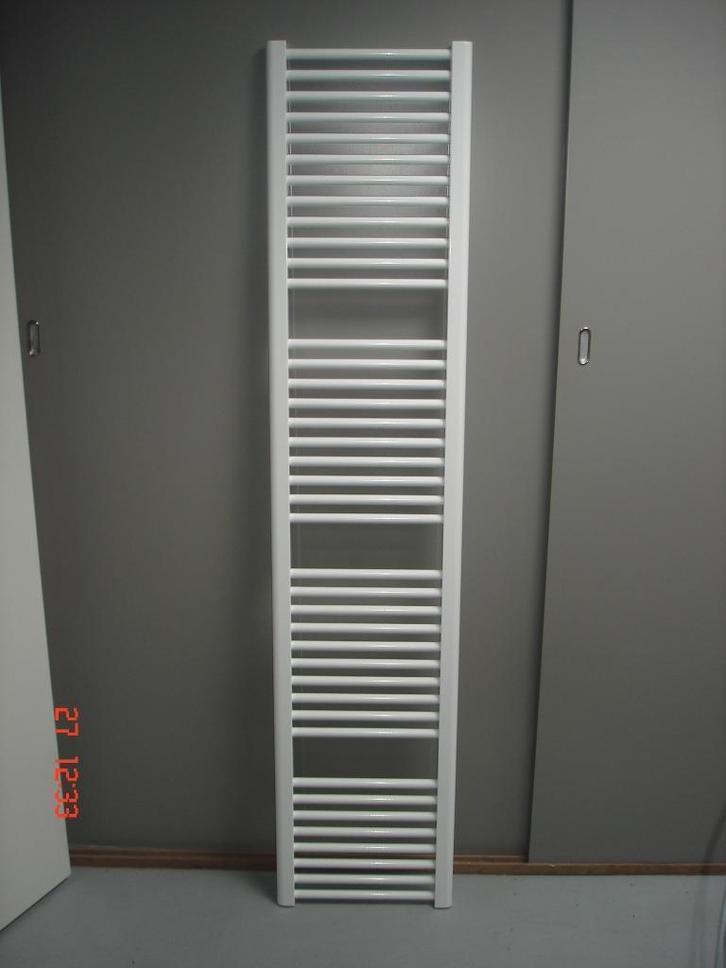 Handdoek radiator 30 cm breed x 185 cm hoog in het wit 719Wa, Huis en Inrichting, Woonaccessoires | Overige, Nieuw, Ophalen of Verzenden