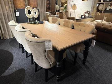 Landelijke eettafel York in massief eiken beschikbaar voor biedingen
