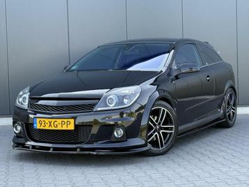 Opel Astra GTC 1.8 Cosmo Leder - Xenon - Maxton - Goed Onder beschikbaar voor biedingen
