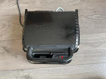 Tefal Grill Ultracompact Grill GC3058 beschikbaar voor biedingen