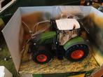 T.k. fendt 828 met scheur in cabine britains., Ophalen of Verzenden, Zo goed als nieuw, Tractor of Landbouw, Britains