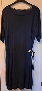Donker blauwe EDC jurk met gestreepte tailleband - Maat M, Maat 38/40 (M), Zo goed als nieuw, EDC, Verzenden