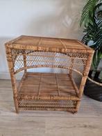 Leuke rotan retro bijzet tafel, Ophalen, Zo goed als nieuw, 25 tot 50 cm, 50 tot 100 cm