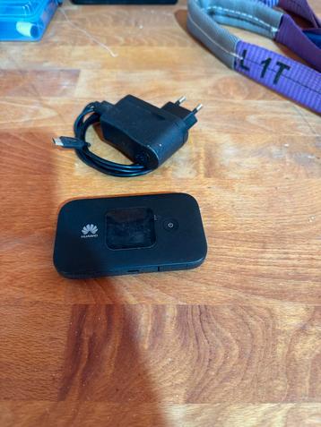 Huawei Mobile WiFi (mobiele wifi punt/hotspot) beschikbaar voor biedingen