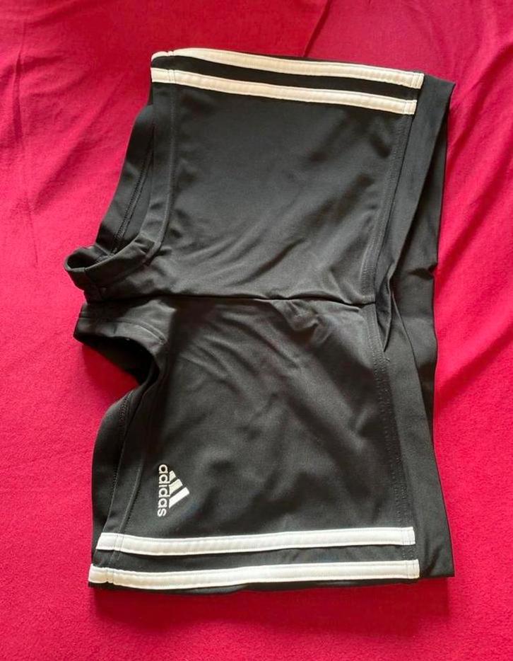 Adidas Sport - Zwemshort Maat 42, Kleding | Dames, Sportkleding, Zo goed als nieuw, Fitness of Aerobics, Maat 42/44 (L), Zwart