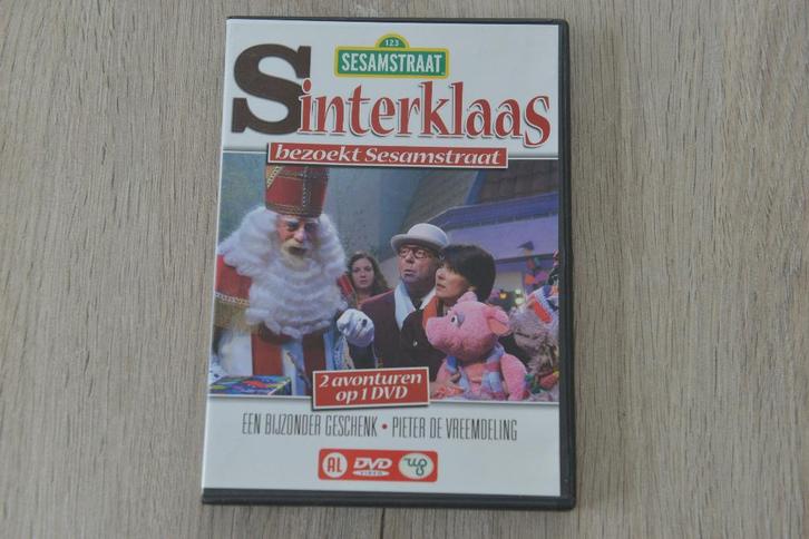 SESAMSTRAAT - SINTERKLAAS BEZOEKT SESAMSTRAAT, Cd's en Dvd's, Dvd's | Kinderen en Jeugd, Zo goed als nieuw, Alle leeftijden, Verzenden