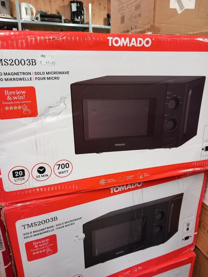 Tomado Magnetron - Nieuw in doos!, Witgoed en Apparatuur, Magnetrons, Nieuw, Vrijstaand, Magnetron, Minder dan 45 cm, Draaiplateau