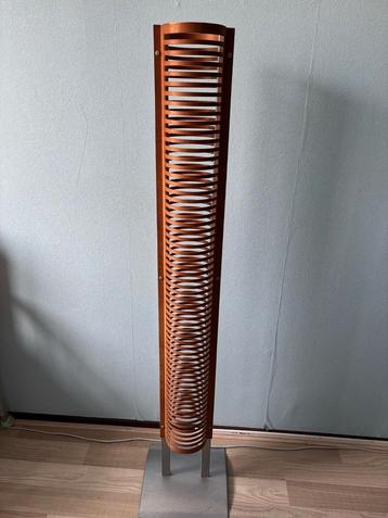 CD-toren 144 cm beschikbaar voor biedingen
