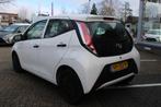 Toyota Aygo 1.0 VVT-i X-NOW € 7.700,00, Voorwielaandrijving, Stof, Gebruikt, 4 stoelen