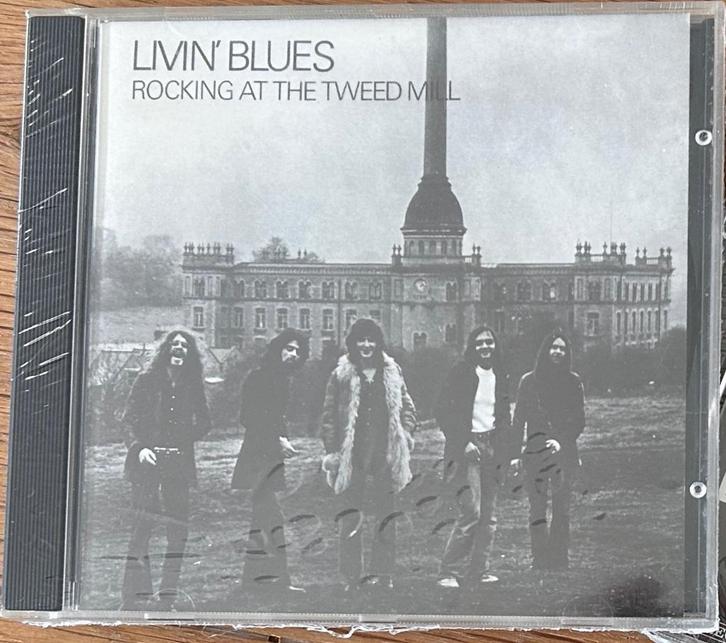 LIVIN' BLUES - Rocking at the Tweed Mill ( CD ), Cd's en Dvd's, Cd's | Rock, Zo goed als nieuw, Poprock, Ophalen of Verzenden