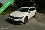 VW Passat Variant 1.4TSI PHEV GTE / Panoramadak/ Trekhaak, Stof, Gebruikt, Met garantie (alle), Wit
