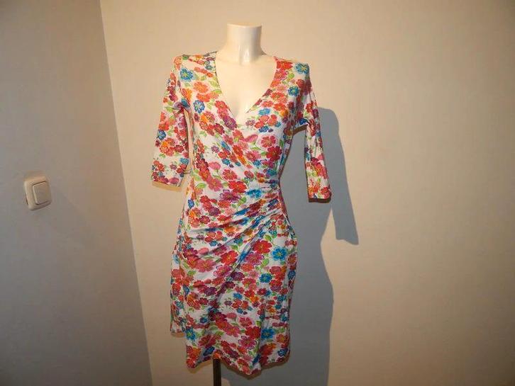 Lien & Giel fleurige kleurrijke bloemen jurk felle kleuren S, Kleding | Dames, Jurken, Zo goed als nieuw, Maat 36 (S), Overige kleuren