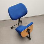 Ergonomische Sta/ knie stoel - blauwe stof, Huis en Inrichting, Bureaus, Ophalen of Verzenden, Zo goed als nieuw