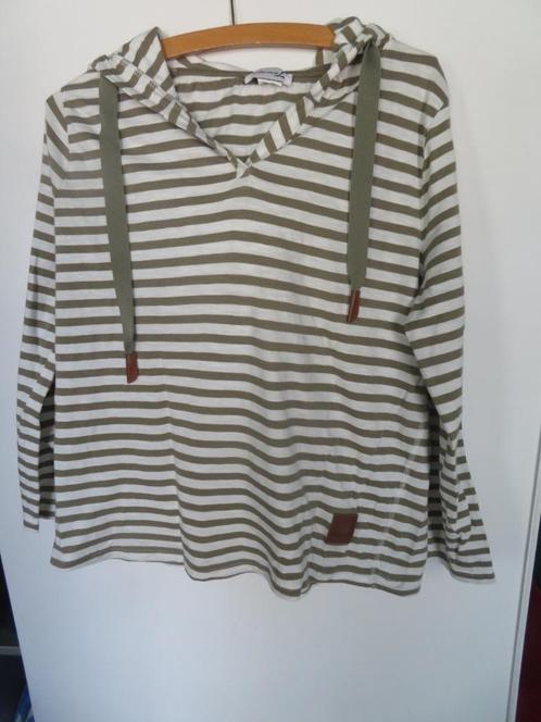 Hoody T shirt met 3/4 mouw en capuchon Maat 42 Hoodie, Kleding | Dames, T-shirts, Zo goed als nieuw, Maat 42/44 (L), Lange mouw