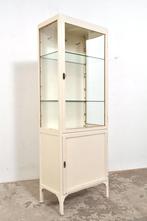 Apothekerskast medicijnkast vitrinekast kast vitrine 1974, Ophalen of Verzenden, Gebruikt