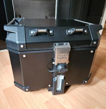 Givi trekker outback topkoffer 42ltr beschikbaar voor biedingen