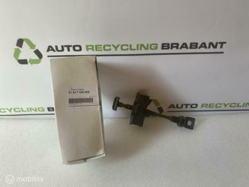 Deurvanger Rechts Achter BMW X1 F48 NIEUW ORIG 51227436004 beschikbaar voor biedingen