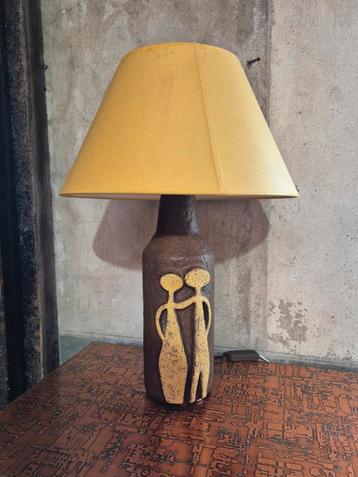 Vintage Robuuste Brutalist Aardewerk Lampenvoet "de schuur M beschikbaar voor biedingen