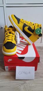 Nike Dunk High SP Varsity Maize EU38, Ophalen of Verzenden, Nieuw, Overige kleuren