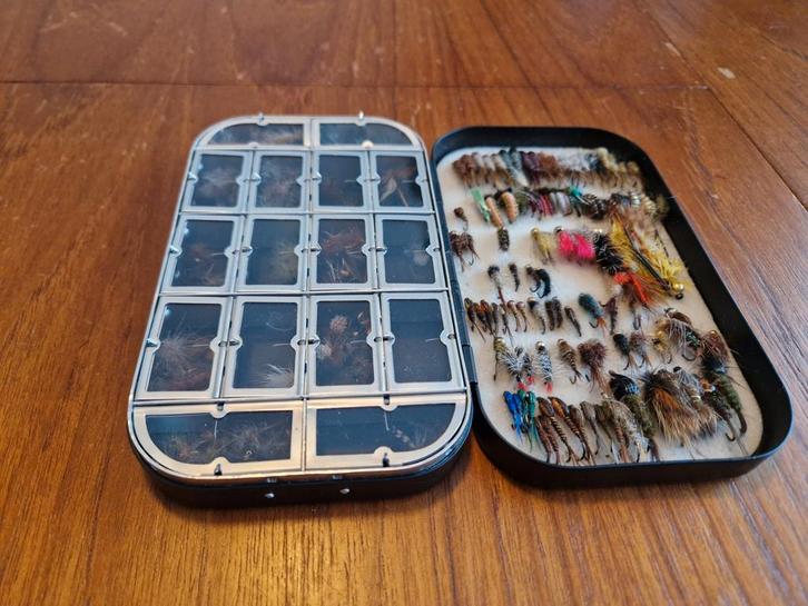 Wheatley vliegendoos met vliegen, Watersport en Boten, Hengelsport | Vliegvissen, Gebruikt, Overige typen, Ophalen of Verzenden