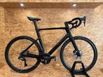 Krush All-In L | Ultegra Di2 12s| Carbon wielset, Overige merken, 28 inch, Carbon, Krush Bikes