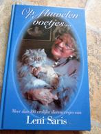 Op fluwelen voetjes … - Leni Saris - Vrolijke dierenversjes, Boeken, Ophalen of Verzenden, Zo goed als nieuw, Leni Saris