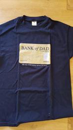 HEREN T-SHIRT MET LEUKE SPREUK. BANK OF DAD., Kleding | Heren, Nieuw, Alstyle, Blauw, Maat 48/50 (M)
