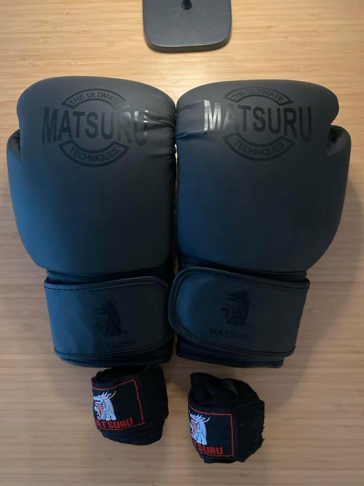 Matsuru Bokshandschoenen + Bandage - Goede Staat, Sport en Fitness, Boksen, Gebruikt, Bokshandschoenen, Ophalen of Verzenden