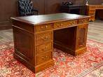 Klassiek Engels bureau #496, Ophalen of Verzenden, Zo goed als nieuw, Bureau