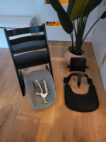Stokke Tripp Trapp kinderstoel zwart complete set (als nieuw beschikbaar voor biedingen