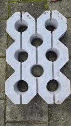 Betonnen grastegels - Nieuwstaat., Ophalen, Zo goed als nieuw, Beton