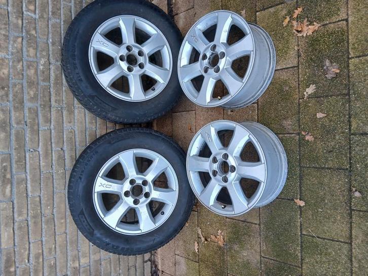Volvo xc 70 velgen, Auto-onderdelen, Banden en Velgen, Banden en Velgen, All Season, 225 mm, Terreinwagen, Gebruikt, Ophalen