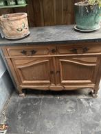 Oude eiken kast met hardstenen blad, Ophalen