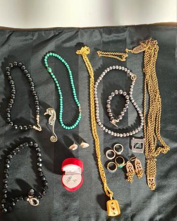 Diverse Sieraden Collectie bijoux.  beschikbaar voor biedingen