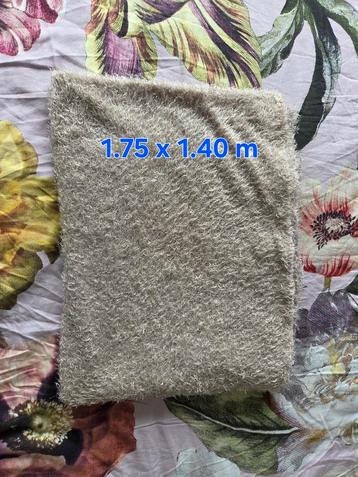 Pluche stof, 1.75 x 1.40 beschikbaar voor biedingen