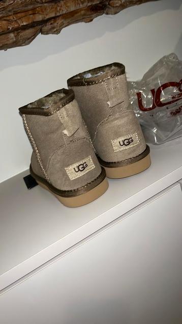 Ugg beschikbaar voor biedingen