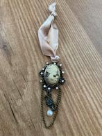 Vintage Camee Hanger met Strass en Parel kunsstof, Ophalen of Verzenden, Gebruikt, Beige, Overige materialen