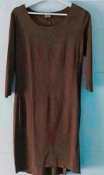 Olijfgroen suèdine jurkje Dressire maat M 38/40, Kleding | Dames, Jurken, Maat 38/40 (M), Ophalen of Verzenden, Zo goed als nieuw