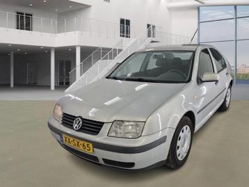 Volkswagen Bora 1.4-16V Trendline/ RIJDT LEKKER beschikbaar voor biedingen