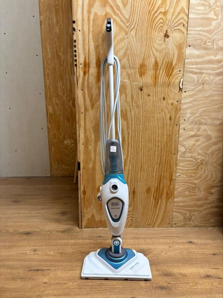 Black+Decker 2-in-1 Steam Mop (FSM1616) – For Sale, Ophalen, Zo goed als nieuw, Stoomreiniger