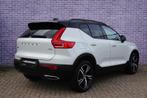 Volvo XC40 2.0 T4 R-Design | Trekhaak | Panorama dak | Adapt, Auto's, 12 maanden, 15 km/l, Euro 6, Wit