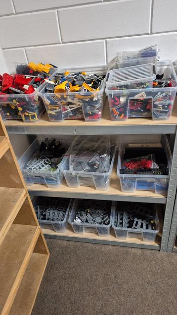 Gehele Lego collectie ivm omstandigheden  beschikbaar voor biedingen