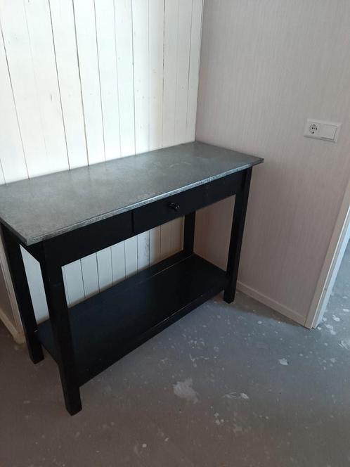 Side Table zwart met zinken blad, Huis en Inrichting, Tafels | Sidetables, Gebruikt, 25 tot 50 cm, 100 tot 150 cm, Rechthoekig