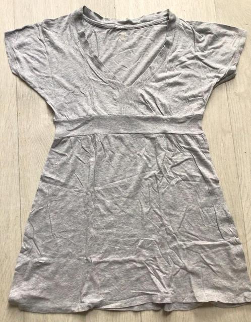 Grijs shirtje / top van GAP maat XS, Kleding | Dames, T-shirts, Gedragen, Maat 34 (XS) of kleiner, Grijs, Korte mouw, Ophalen of Verzenden