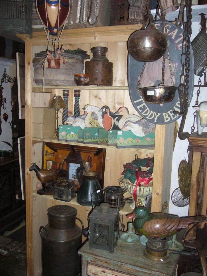 20% Korting op div. oude kasten wijntafel maantafel kapstok, Antiek en Kunst, Antiek | Meubels | Kasten, Ophalen