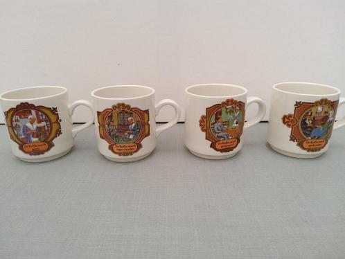Villeroy & Boch / Douwe Egberts -  4 Mokken / Kopjes met oor, Huis en Inrichting, Keuken | Servies, Zo goed als nieuw, Kop(pen) en/of Schotel(s)