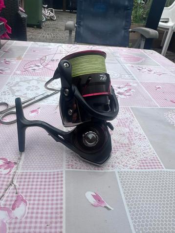 Daiwa Ballistic Ltd 5000-cxh Molen + Lijn beschikbaar voor biedingen