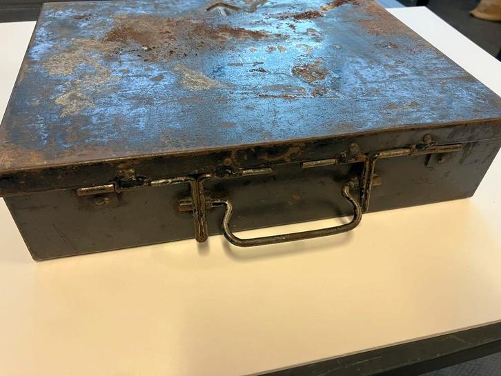 Large first-aid kit, Verzamelen, Militaria | Tweede Wereldoorlog, Overige typen, Amerika, Ophalen of Verzenden