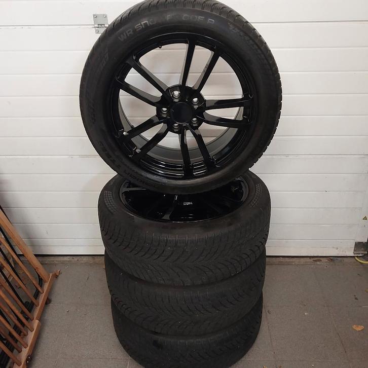18" zwarte velgen merk monaco Volkswagen T-roc, Auto-onderdelen, Banden en Velgen, Velg(en), Winterbanden, 18 inch, 215 mm, Personenwagen