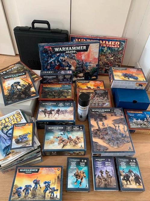 Verzameling Warhammer incl. koffer en magazines, Hobby en Vrije tijd, Wargaming, Gebruikt, Warhammer, Figuurtje(s), Ophalen